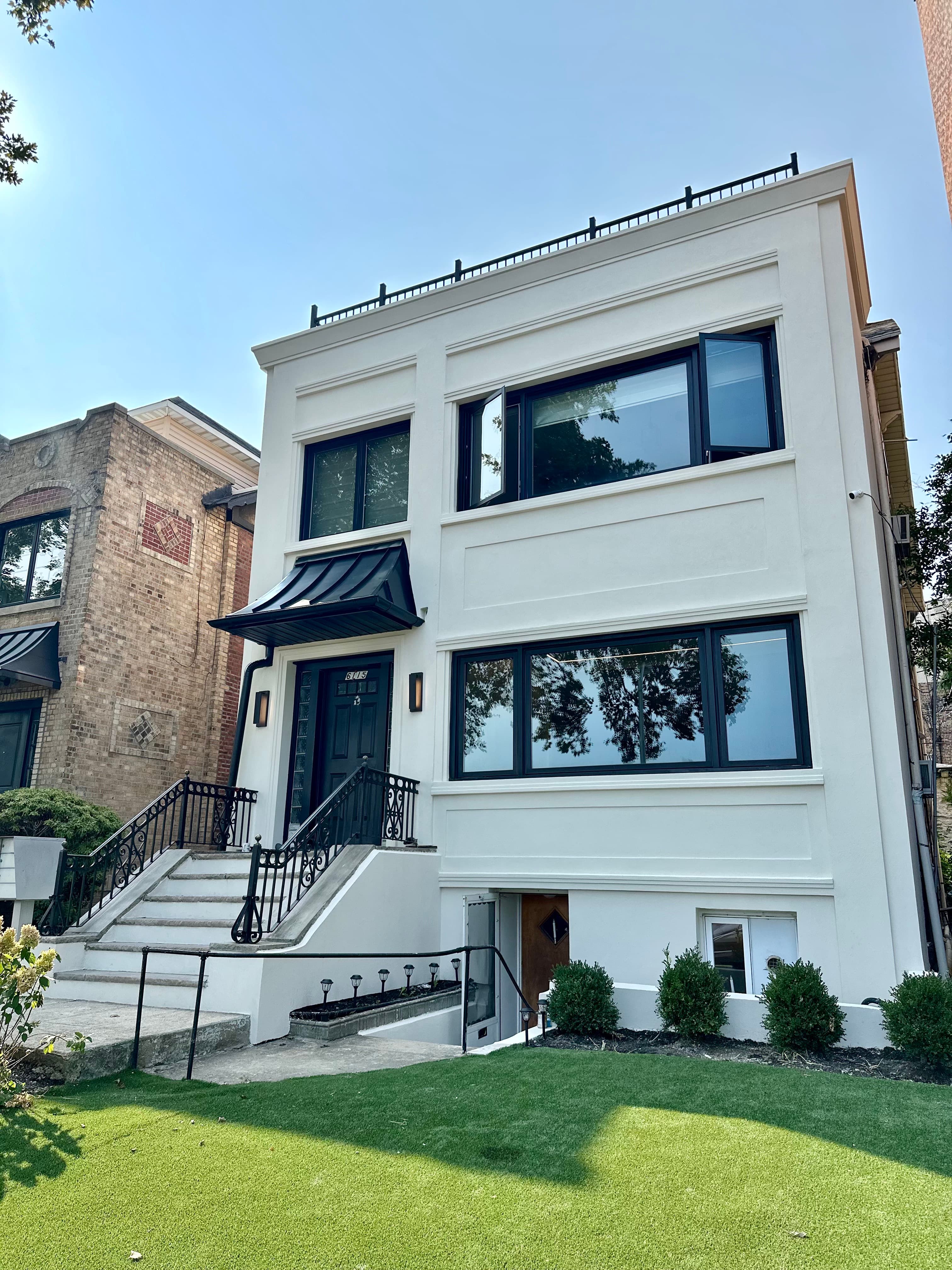6115 Boulevard East