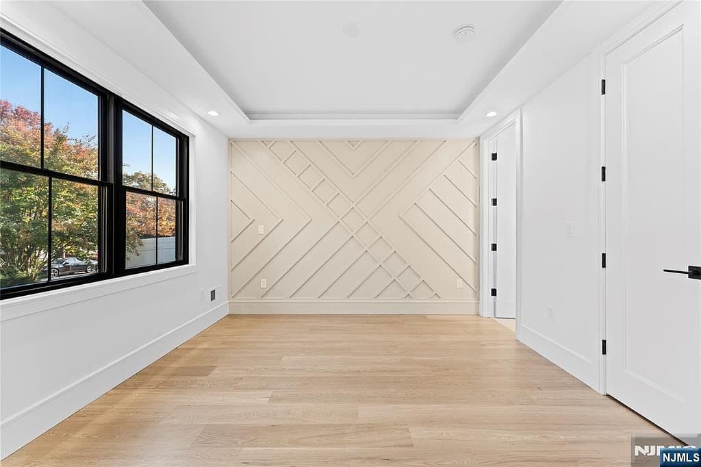 215 Kensington Rd - Image 14