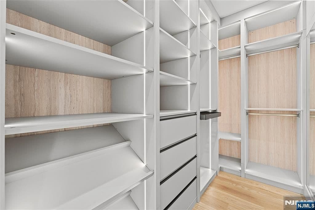 215 Kensington Rd - Image 20