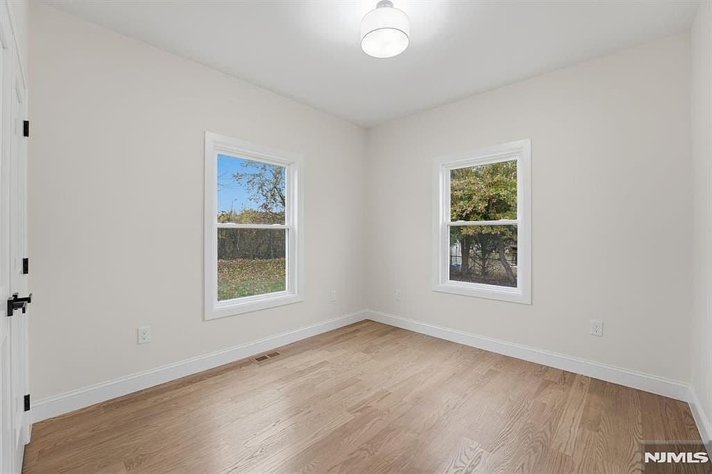 20 Barnsdale Rd - Image 16