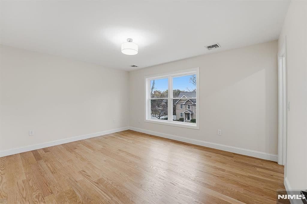 20 Barnsdale Rd - Image 27