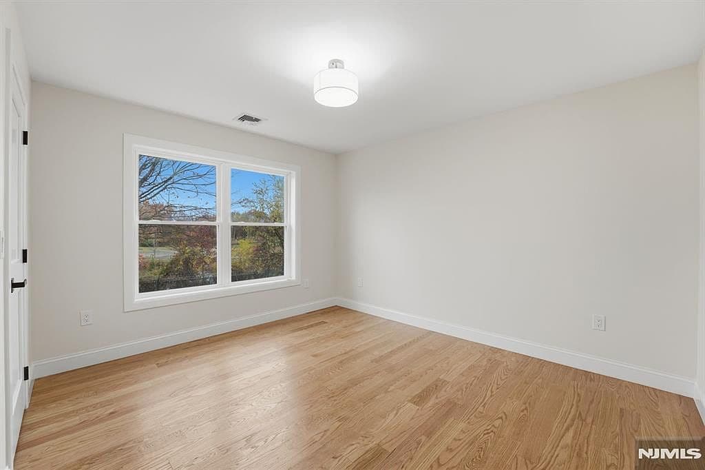 20 Barnsdale Rd - Image 29