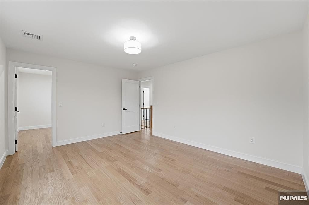 20 Barnsdale Rd - Image 28