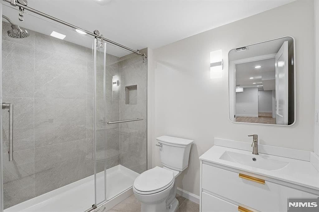 20 Barnsdale Rd - Image 32