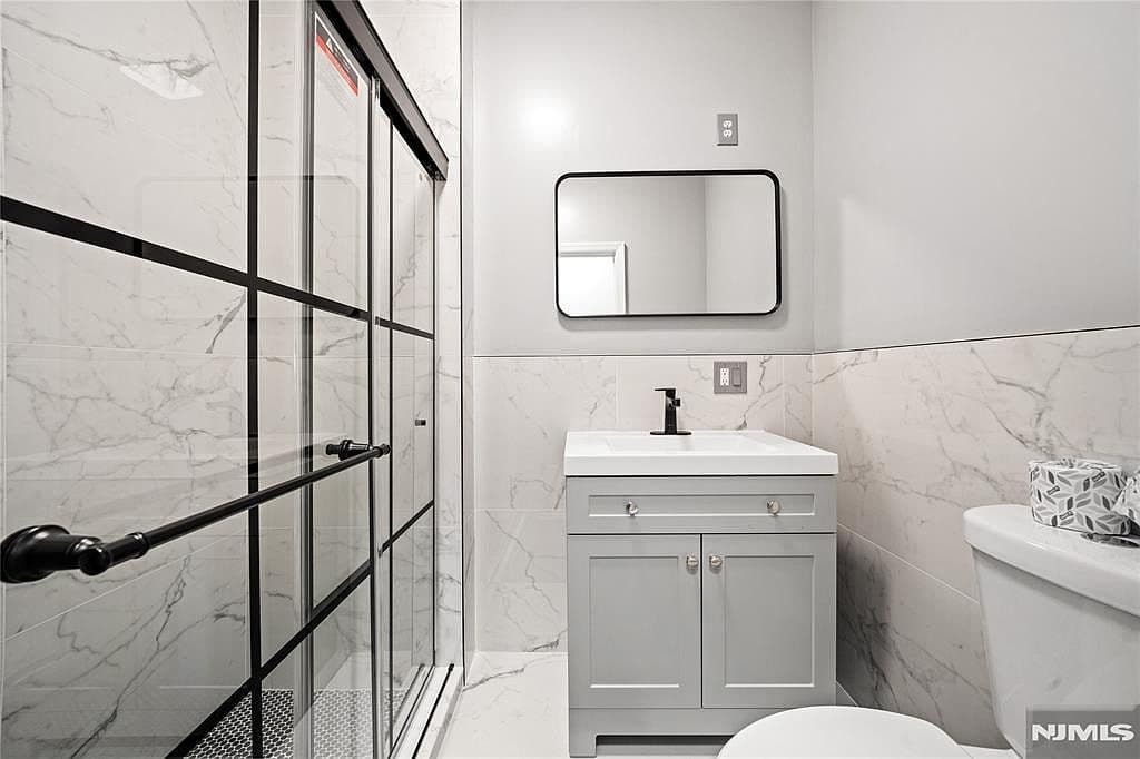 20 E 31st St - Image 19