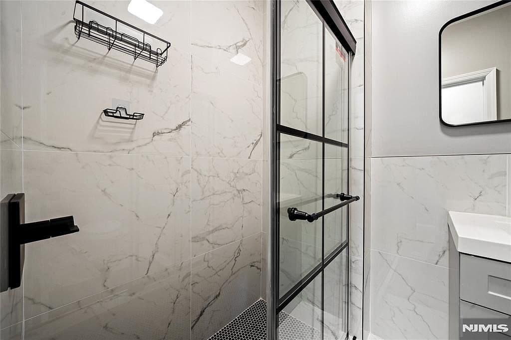 20 E 31st St - Image 20