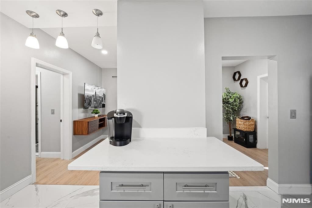 20 E 31st St - Image 22