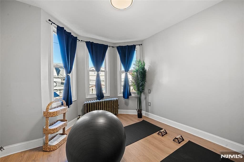 20 E 31st St - Image 25