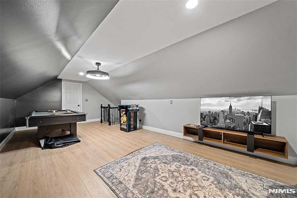 20 E 31st St - Image 42